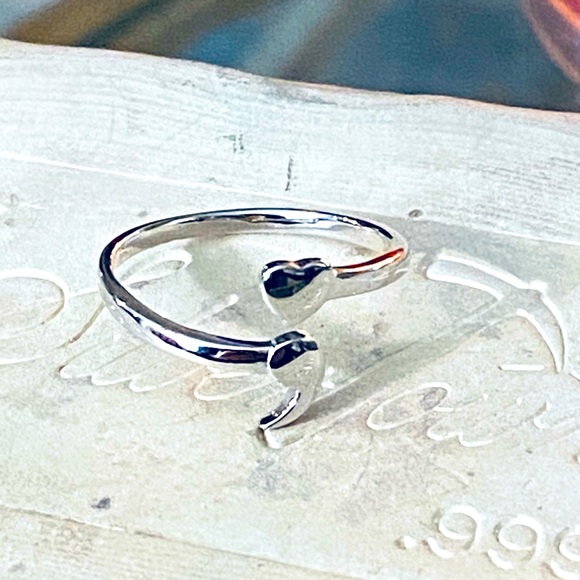 Rather Magical Jewelry - 925 Shimmering Sterling Silver Adjustable Semicolon Ring; Your Story Isn't Over
